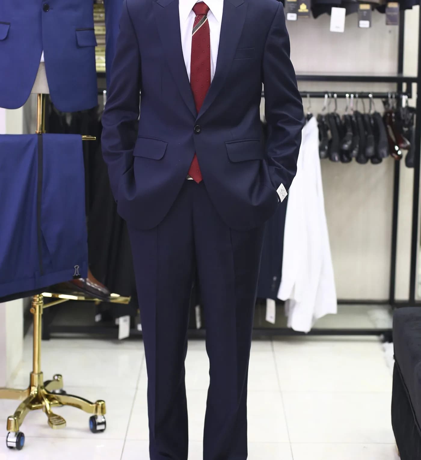 Suit Navy Đậm Cà Vạt Đỏ Rượu — SG-011