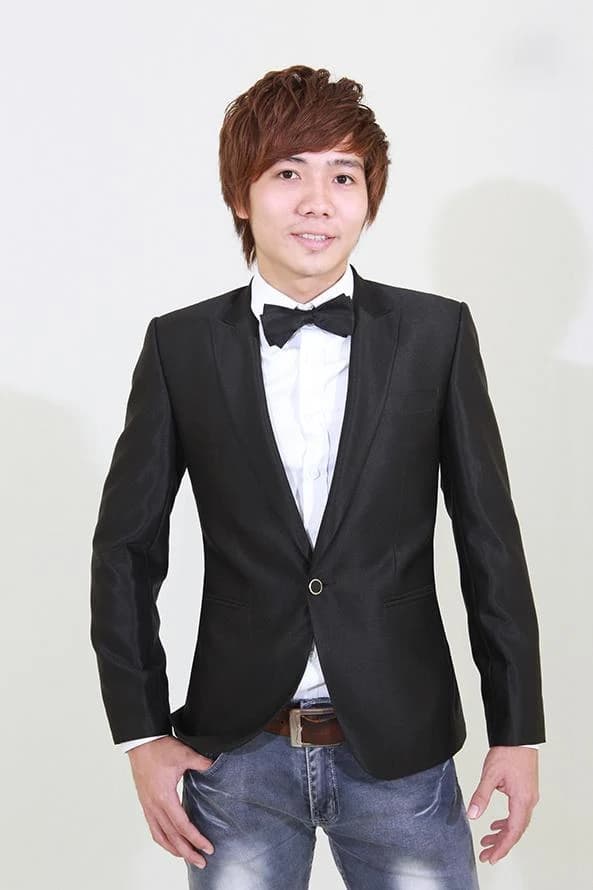 Blazer Đen Ánh Kim Nút Đồng — TUX-069