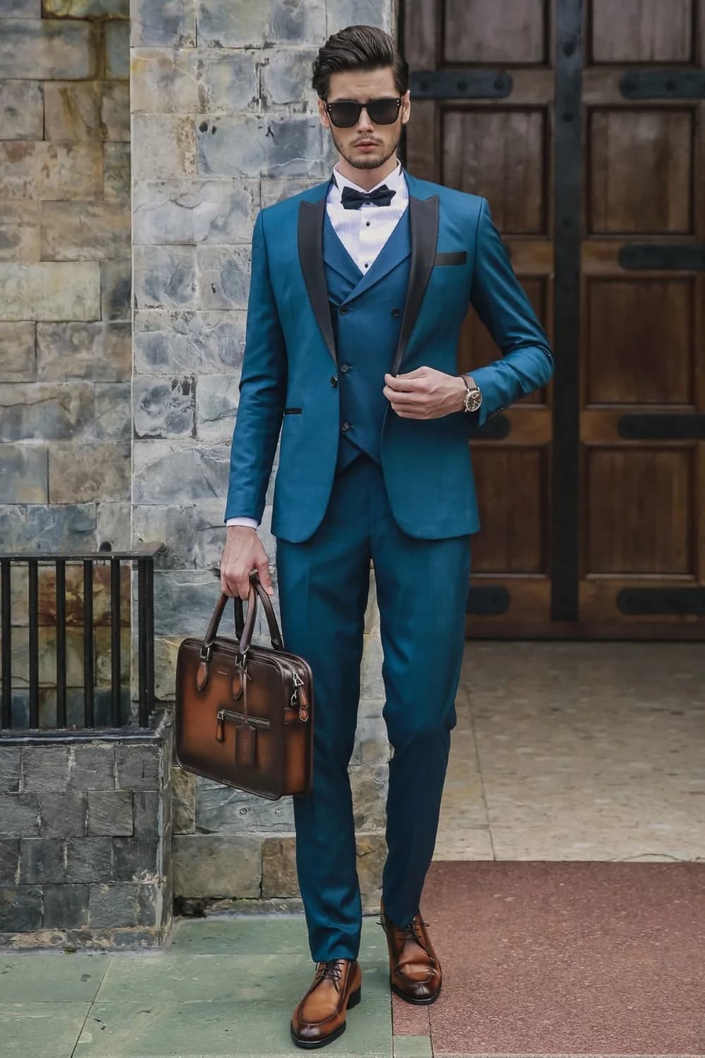 Tuxedo Xanh Cổ Vịt Gilê Hai Hàng Khuy Cùng Màu — TUX-104