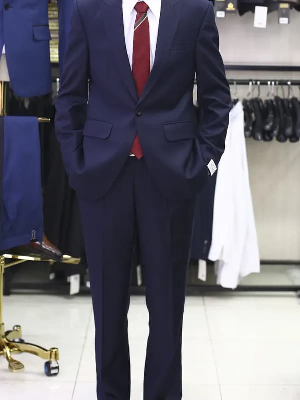 Suit Navy Đậm Cà Vạt Đỏ Rượu — SG-011
