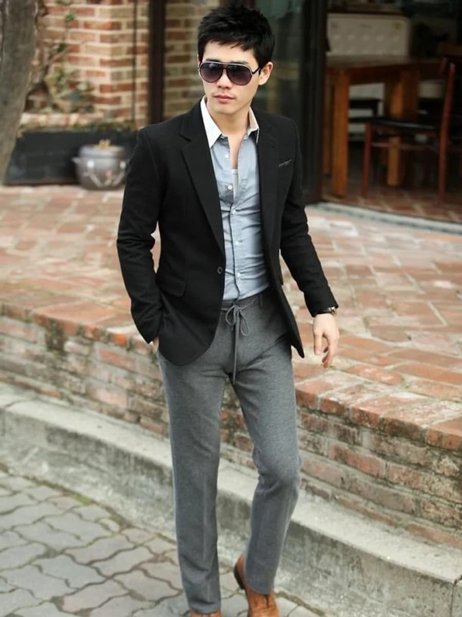 Blazer Đen Phom Thư Thái — SN-143