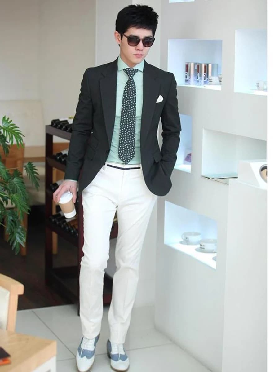 Blazer Đen Phối Bạc Hà — SN-175