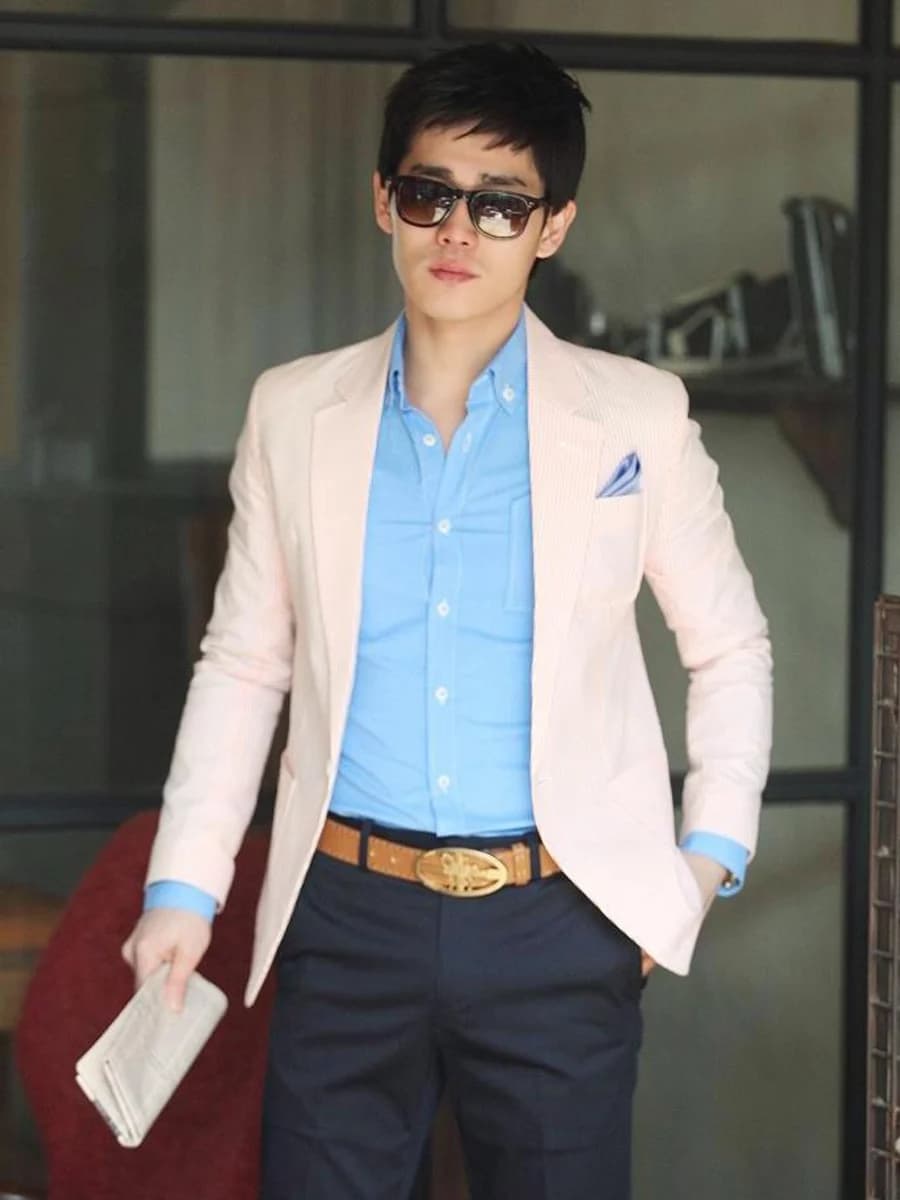Blazer Hồng Phấn Kẻ Sọc — SN-205