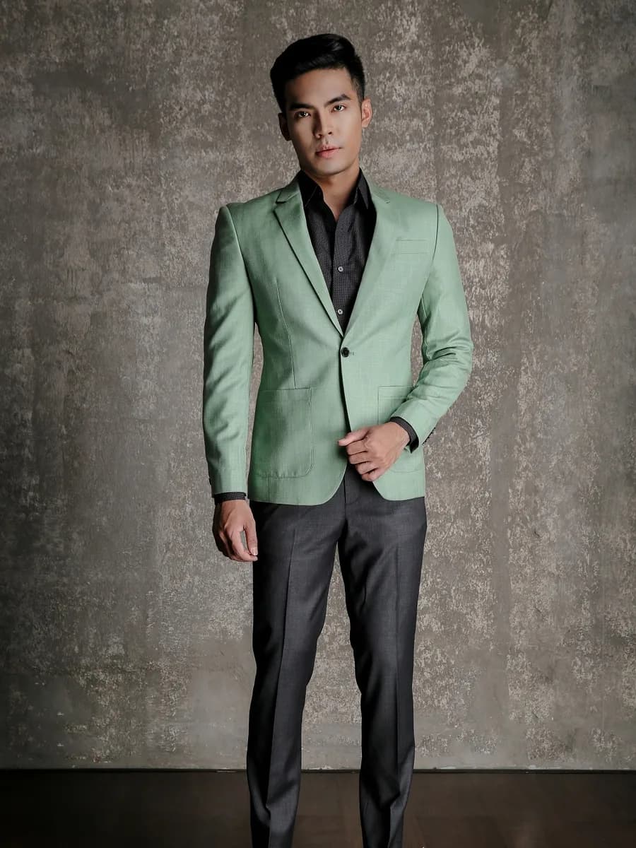 Blazer Xanh Lá Bạc Hà Trơn Hai Túi Đắp — SN-274