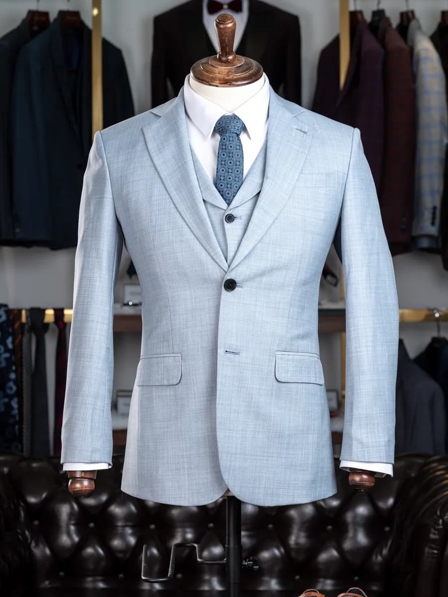 Suit Ba Mảnh Xanh Băng Nhạt Vân Sợi Ve Bẻ — SN-312