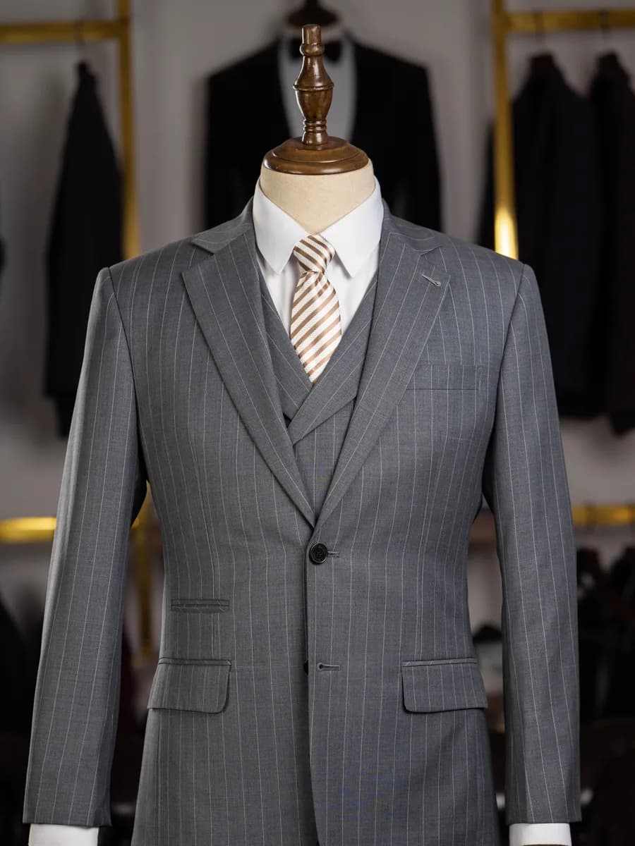 Suit Ba Mảnh Xám Sọc Phấn Gilê Hai Hàng — SN-323