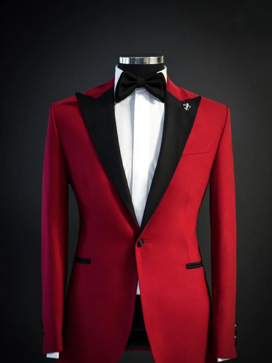 Tuxedo Đỏ Thẫm Ve Satin Đen — TUX-084
