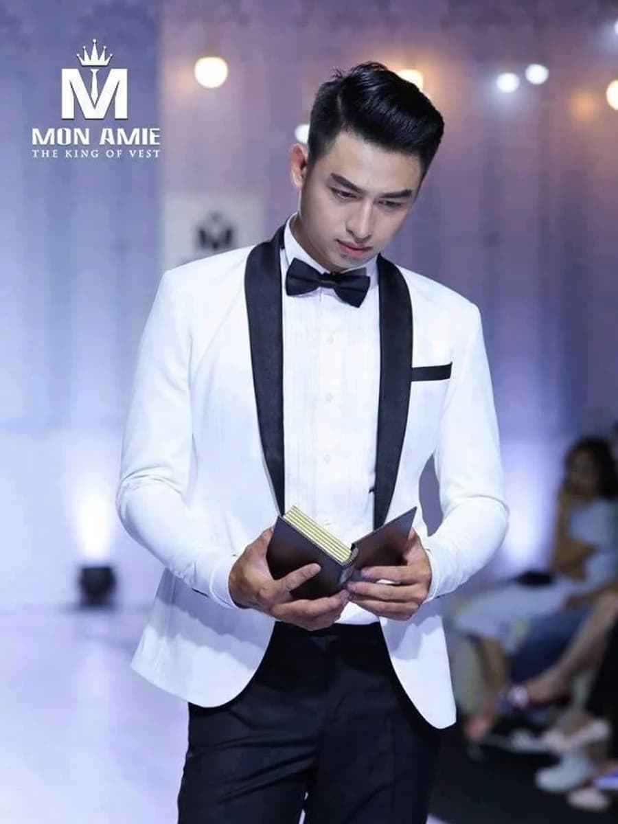 Tuxedo Trắng Ve Khăn Đen — TUX-088