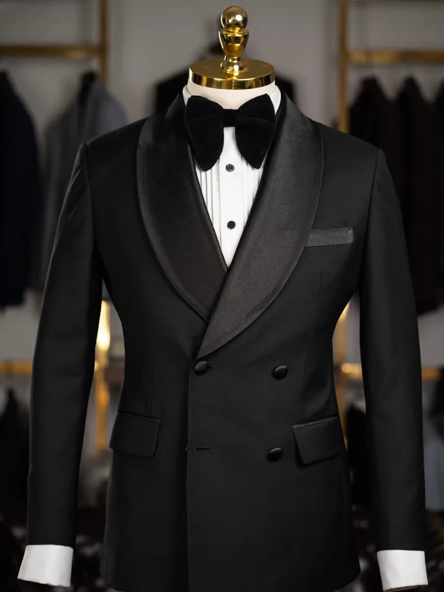 Tuxedo Đen Hai Hàng Ve Shawl Bản Lớn Túi Nắp Viền Satin — TUX-119