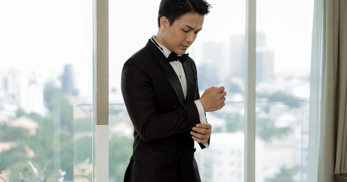 Chọn màu vest cưới theo concept tiệc: vườn, sảnh, biển, tối giản