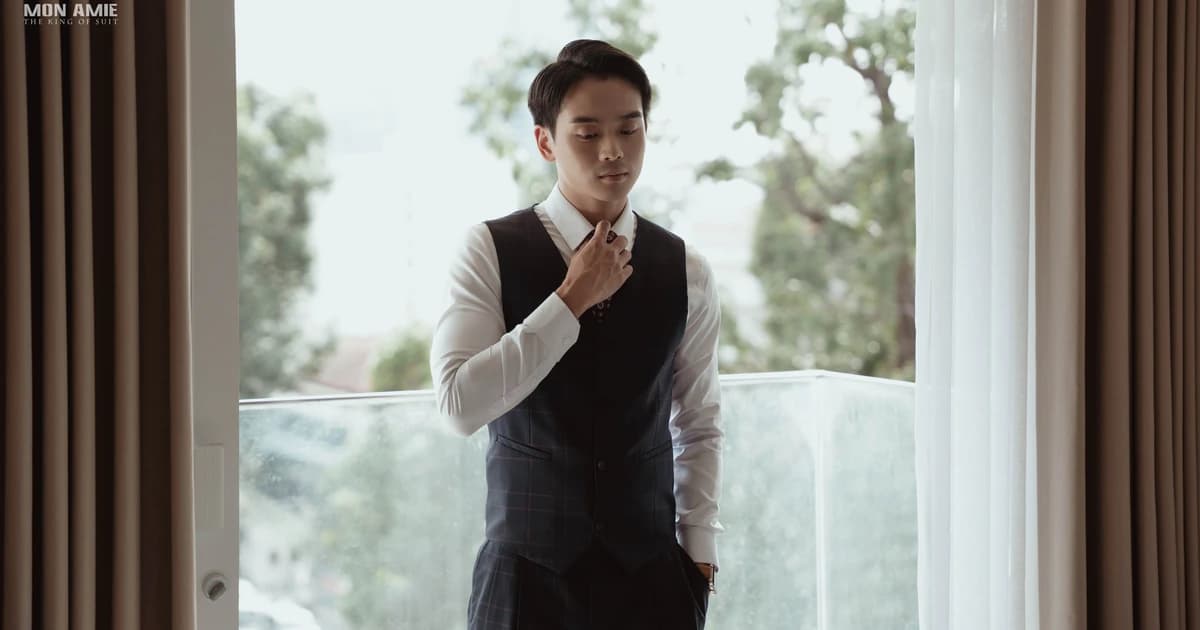 Thuê vest tốt nghiệp: chụp kỷ yếu, mặc cùng áo cử nhân, chọn bộ gọn trẻ