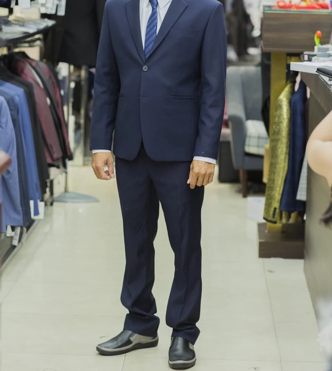 Suit Navy Cà Vạt Xanh Dương — SG-012