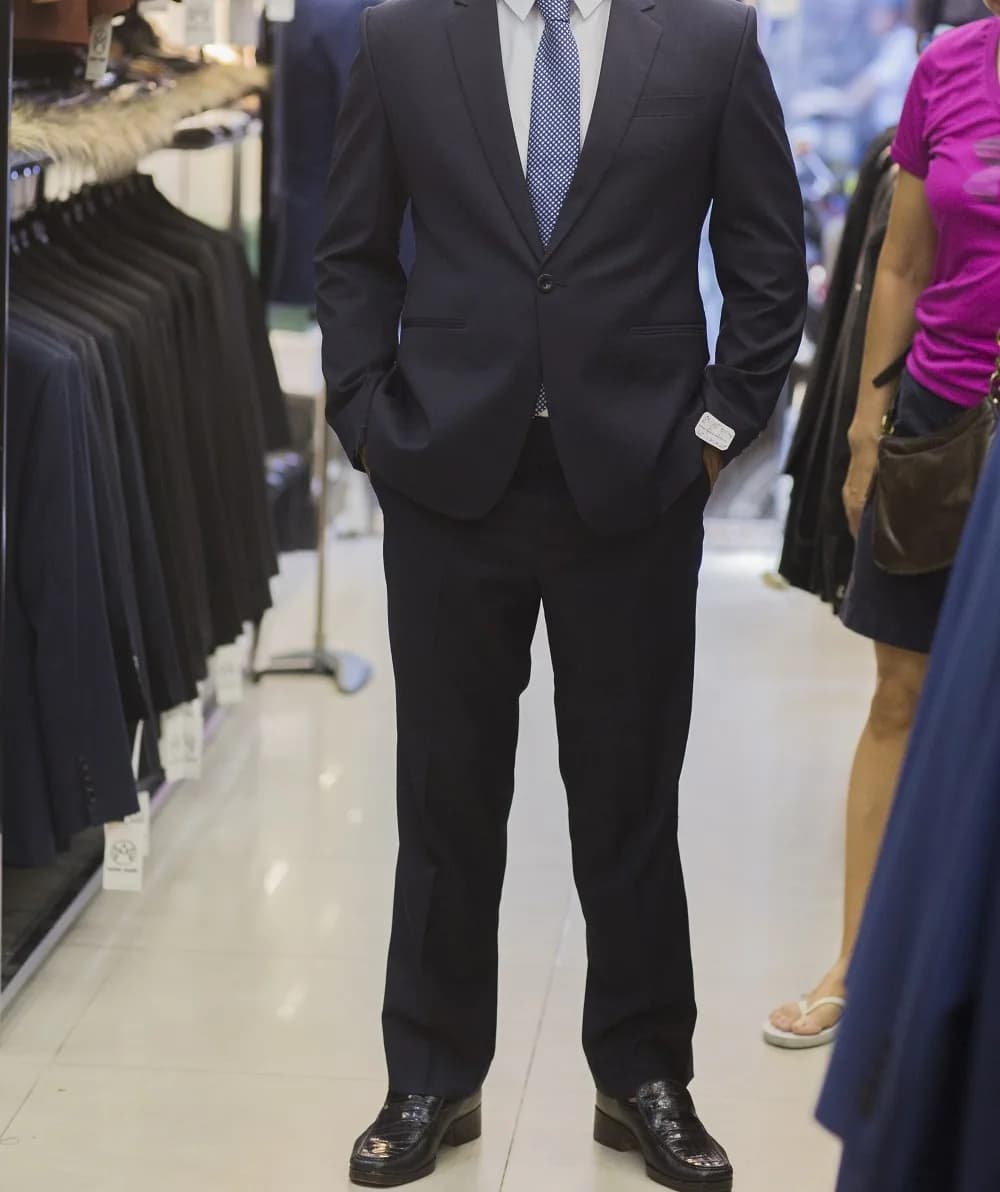 Suit Đen Than Cà Vạt Xám Xanh — SG-020
