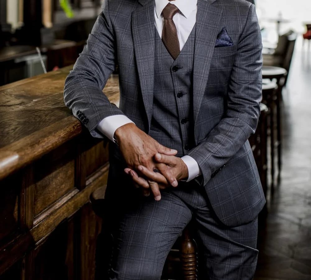 Suit Ba Mảnh Xám Kẻ Ô Gilê — SG-026