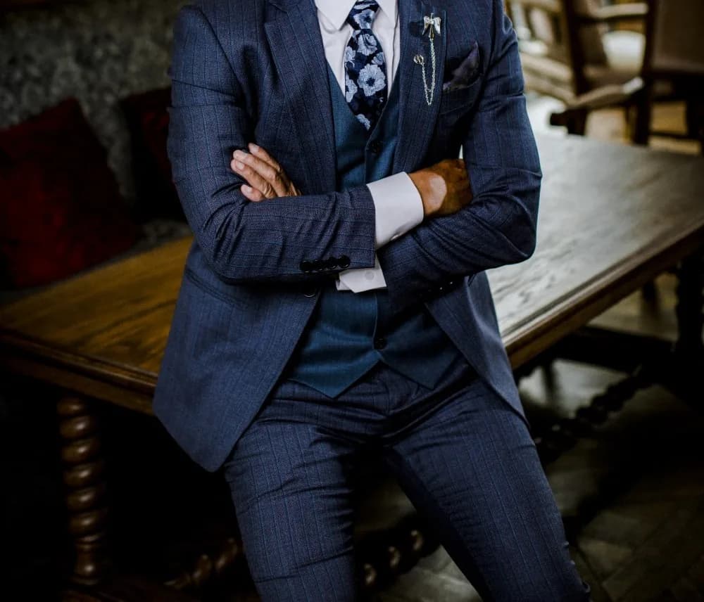 Suit Ba Mảnh Navy Kẻ Ô Gilê — SG-027