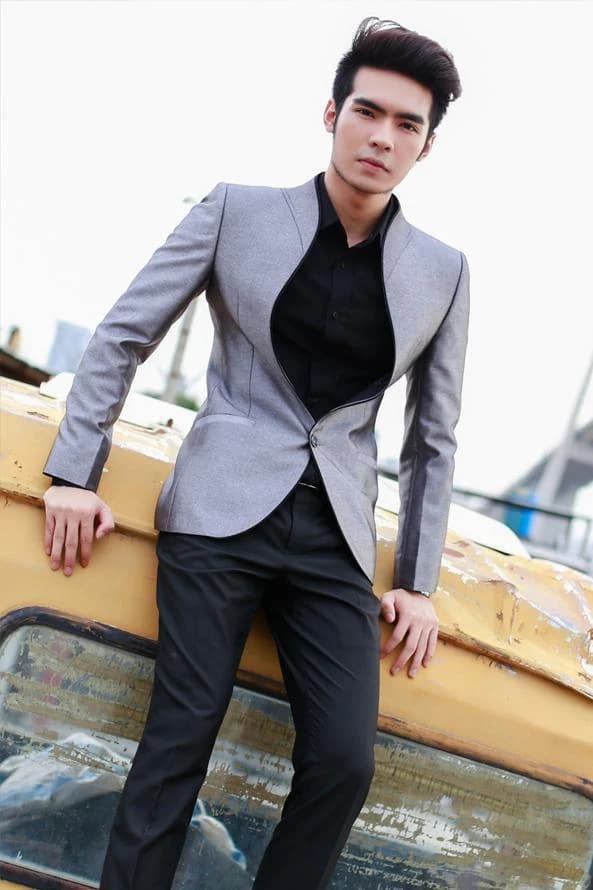 Blazer Xám Cổ Trụ Viền Đen — SN-051