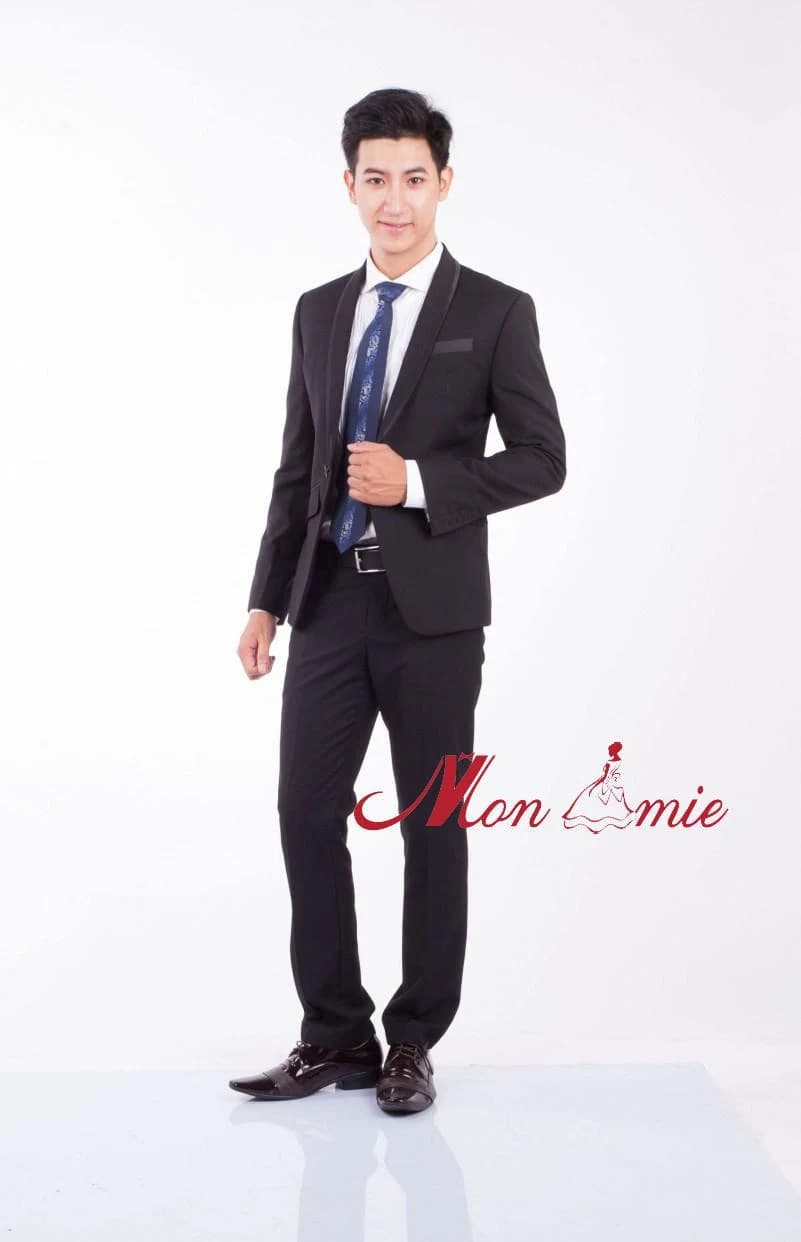 Vest Đen Khăn Túi Quý Ông — SN-111