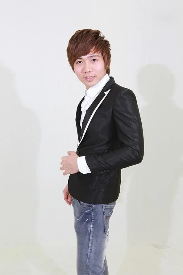 Blazer Viền Bạch Kim — SN-126