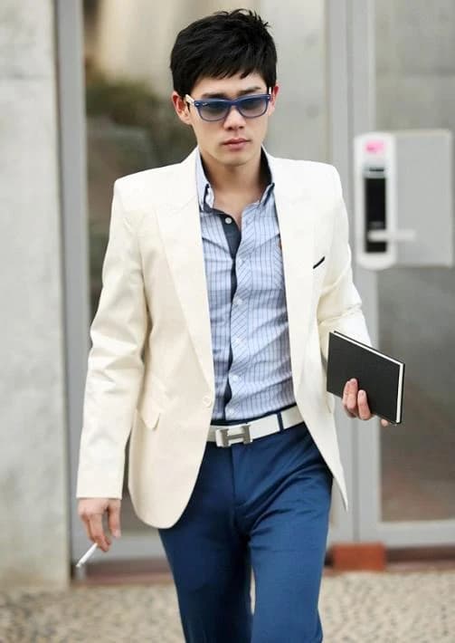 Blazer Trắng Ngà Thanh Lịch — SN-140