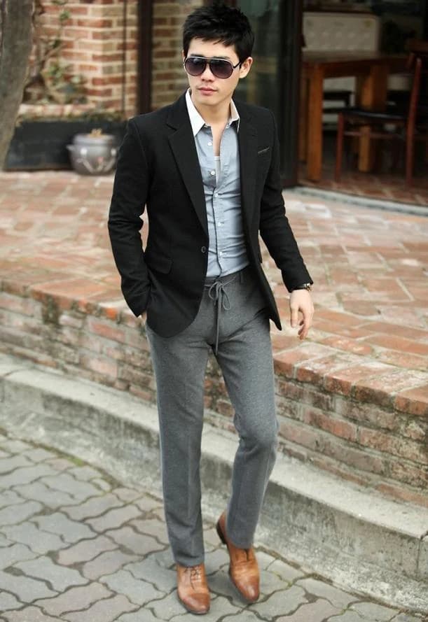 Blazer Đen Phom Thư Thái — SN-143