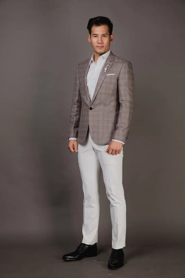 Blazer Taupe Caro Kẻ Xanh Nhạt, Ve Peak Hẹp — SN-267