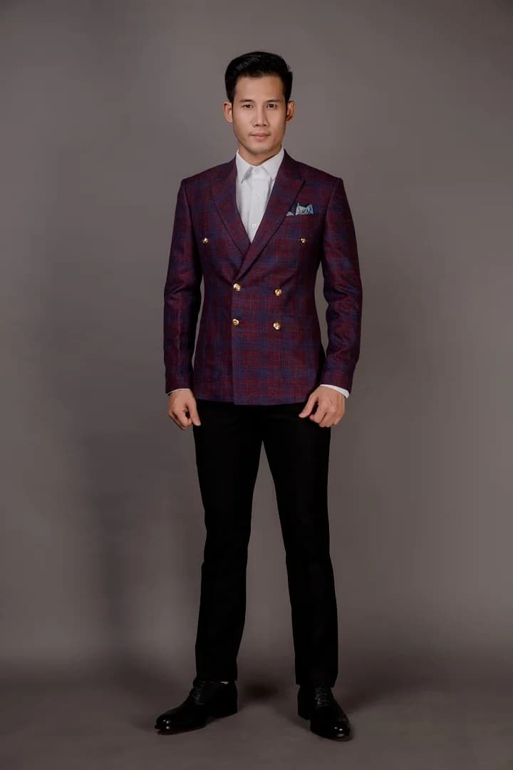Blazer Đỏ Mận Caro Kẻ Xanh Tím, Cài Kép Khuy Vàng — SN-269