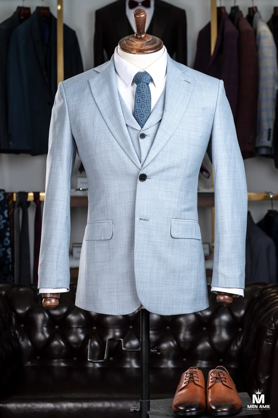 Suit Ba Mảnh Xanh Băng Nhạt Vân Sợi Ve Bẻ — SN-312