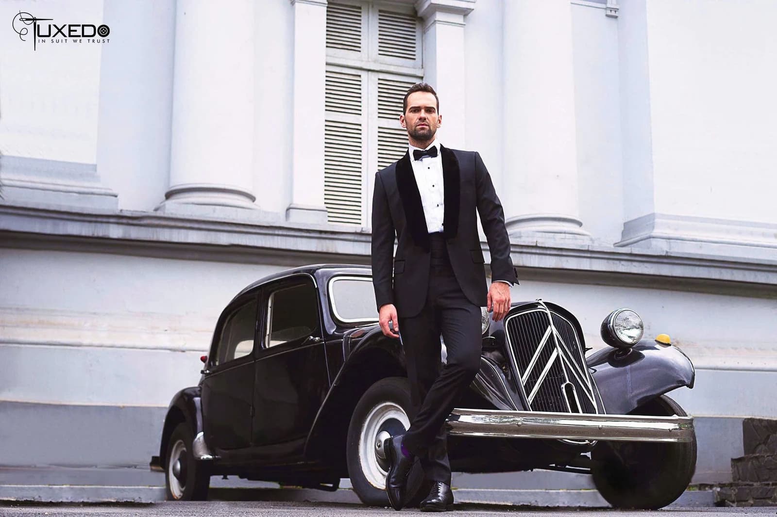 Tuxedo Đen Ve Nhung Cổ Điển — TUX-006