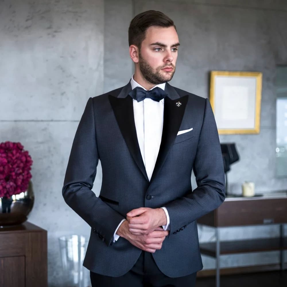 Tuxedo Xanh Than Họa Tiết Chấm Nhỏ Nơ Navy — TUX-100