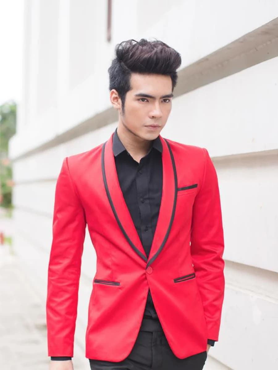 Blazer Đỏ Ve Khăn Viền Đen — SN-058