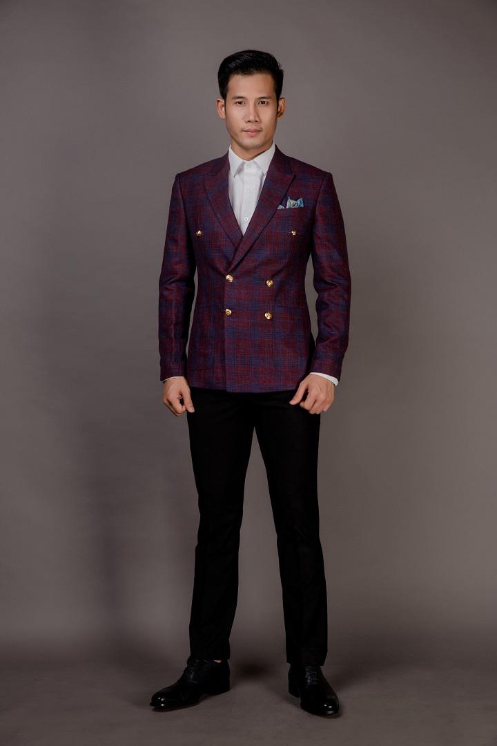 Áo Khoác Blazer Nam Caro Đỏ Đô- Cổ Ve Ngược - 6 Nút Cài Chòm 25008-2