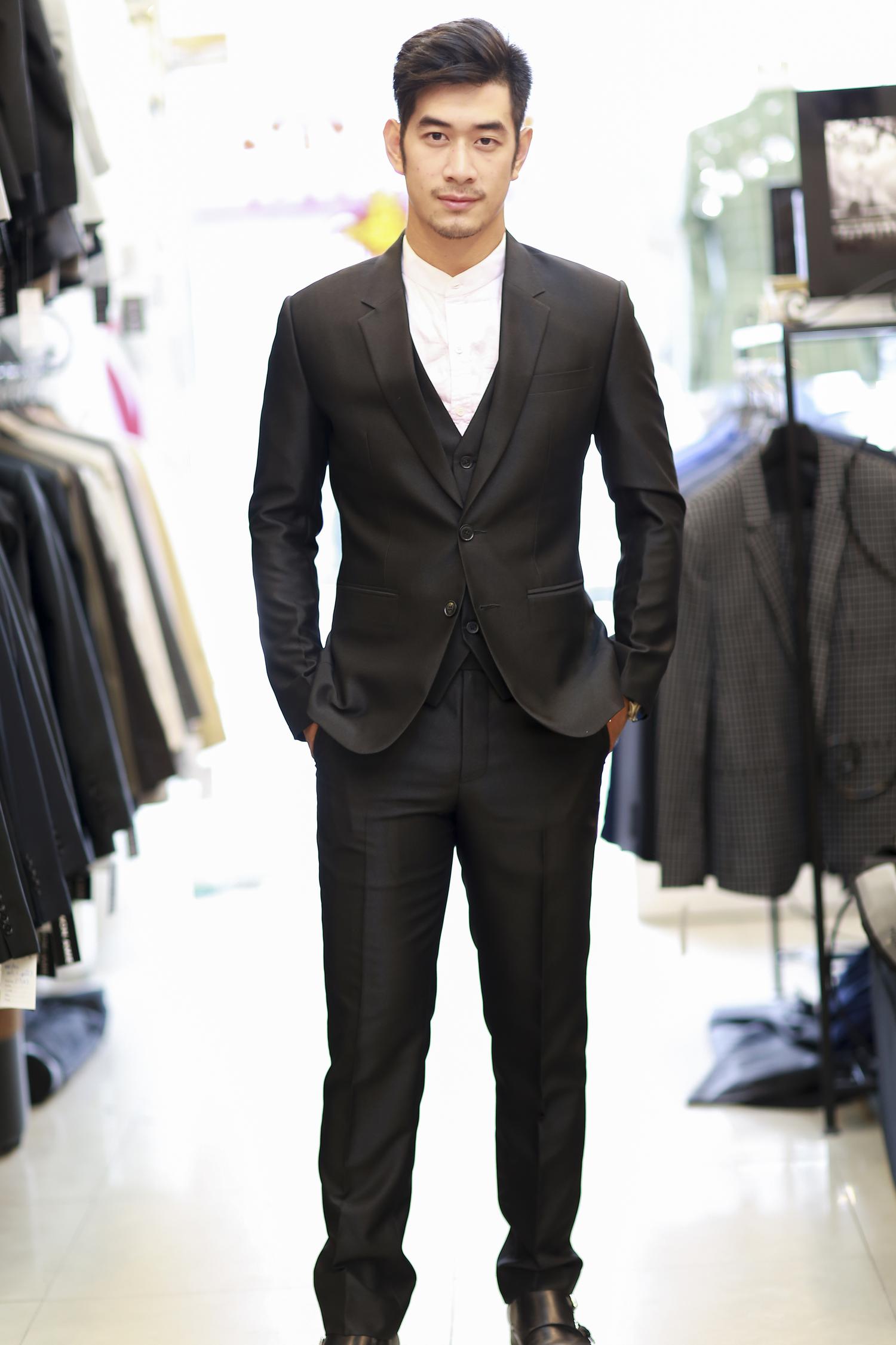 Nên lựa chọn giữa May Vest hay thuê Vest Cưới ?