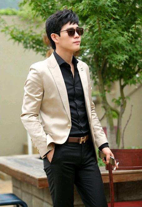 Những lưu ý khi chọn vest nam may sẵn