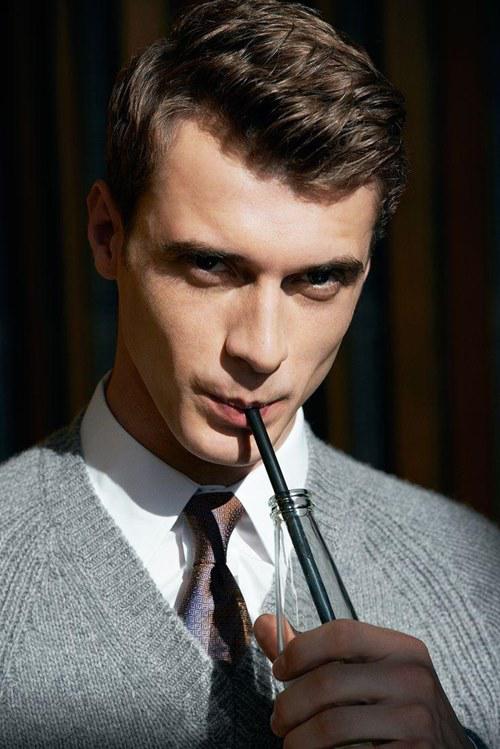 'Luật ngầm' giúp chàng lịch lãm với comple