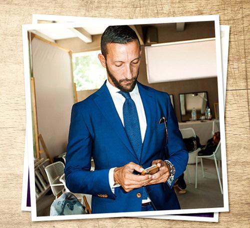 Giúp quý ông phối màu comple 'chuẩn'