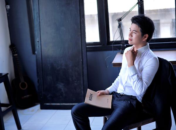 Những kiểu vest đơn giản cho quý ông