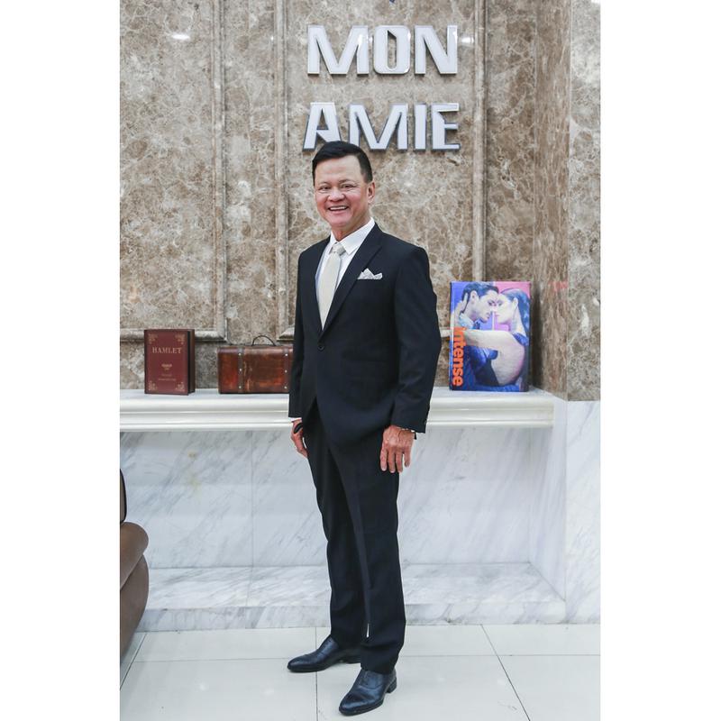 Bộ Vest Sui Gia Màu Đen B51.040